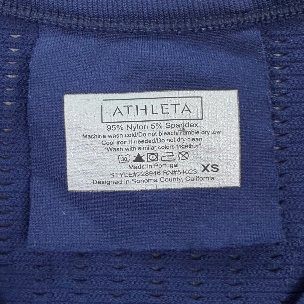 Athleta Trophy Tee Diamond Mesh Navy Blue Short Sleeve Size XS - Picture 5 of 7